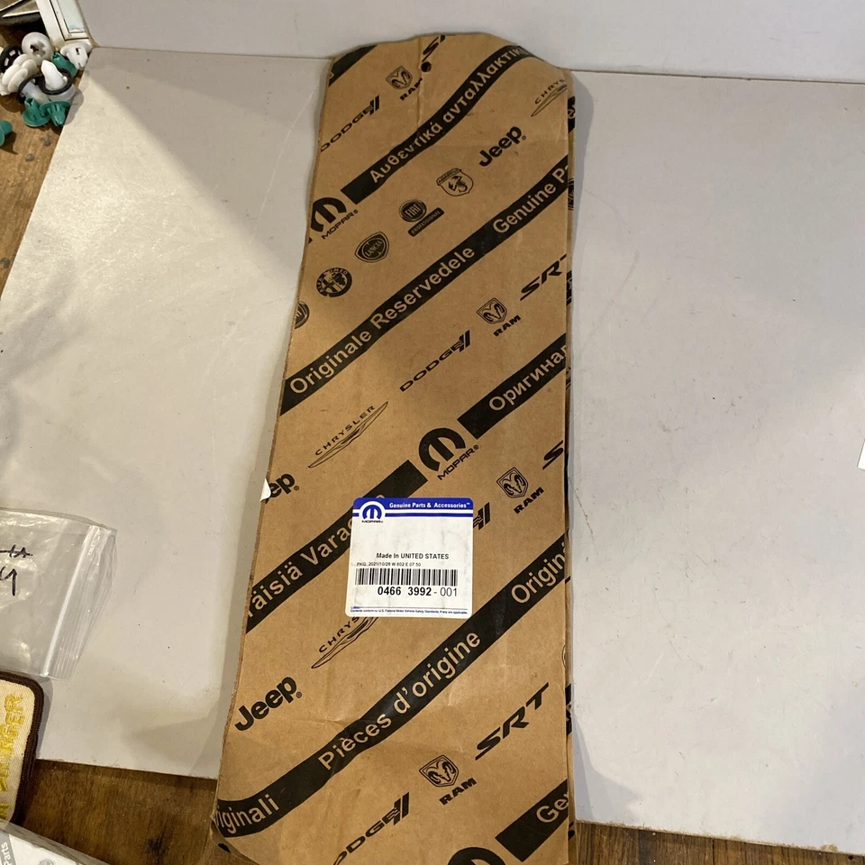 Junta de escape genuina Mopar junta de colector de escape 4663992 Foto 2 de 3