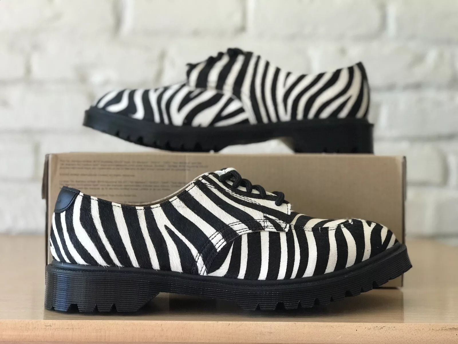 2046 Supreme HO x Dr. Martens bout fendu 5 yeux zèbre noir blanc Oreo hommes taille 9