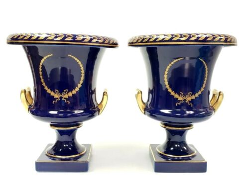 Pair of 8" Cobalt Blue with Gold Gild 2 Handled URN VASES by Trenton Potteries - Picture 1 of 12