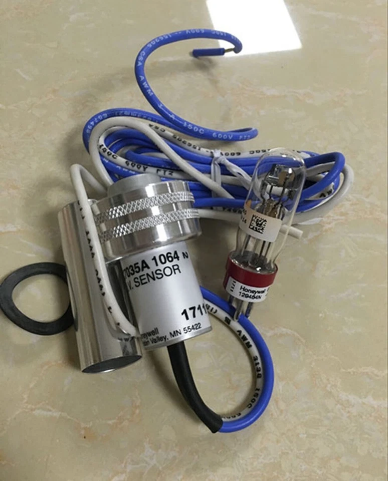 NUEVO EN CAJA Detector de Llamas Honeywell C7035A1064 C7035A 1064 1 año de garantía Foto 4 de 4