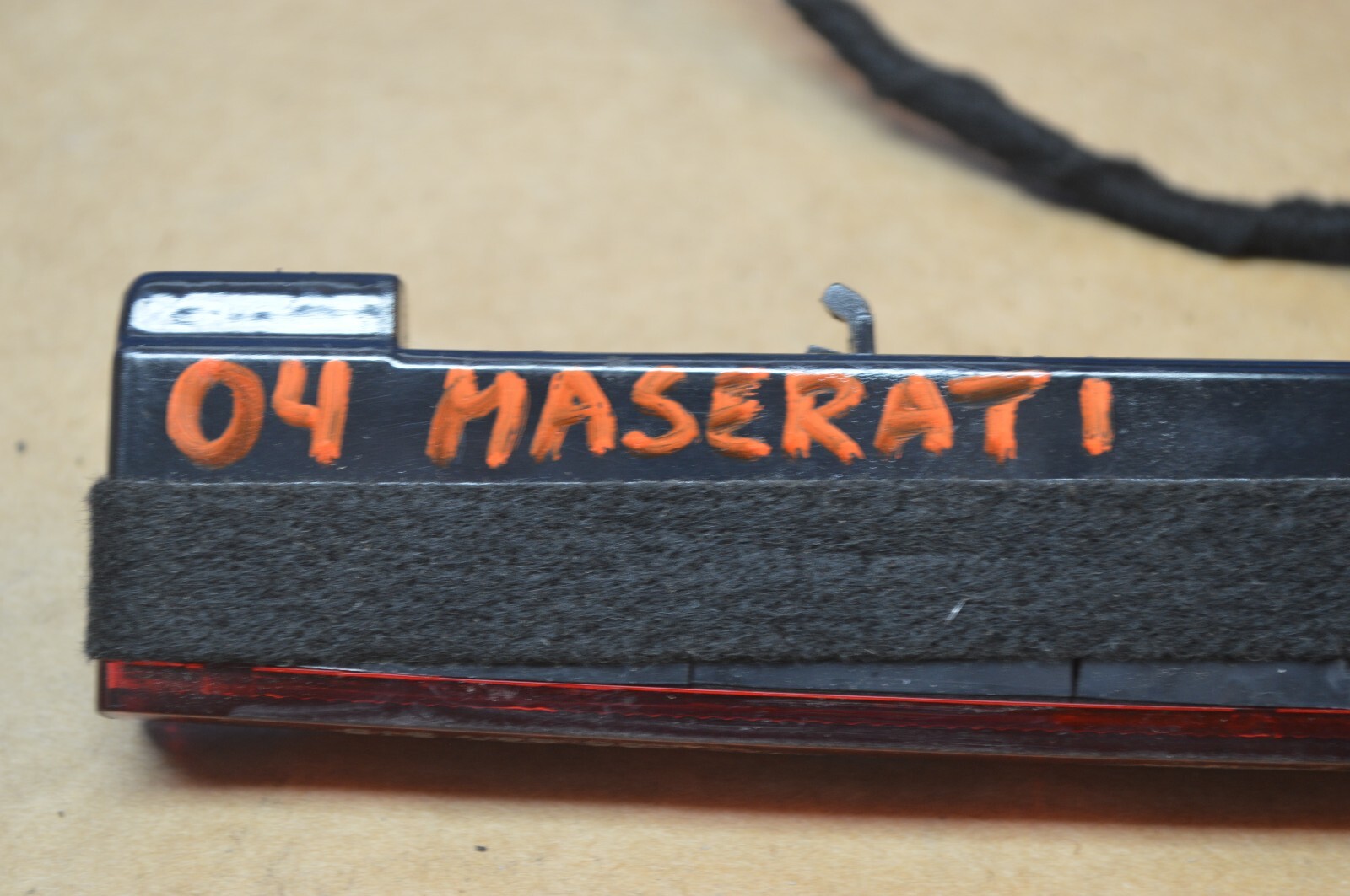 2004 M138 MASERATI M128 GT COUPE REAR DECK THIRD 3RD BRAKE LIGHT LED