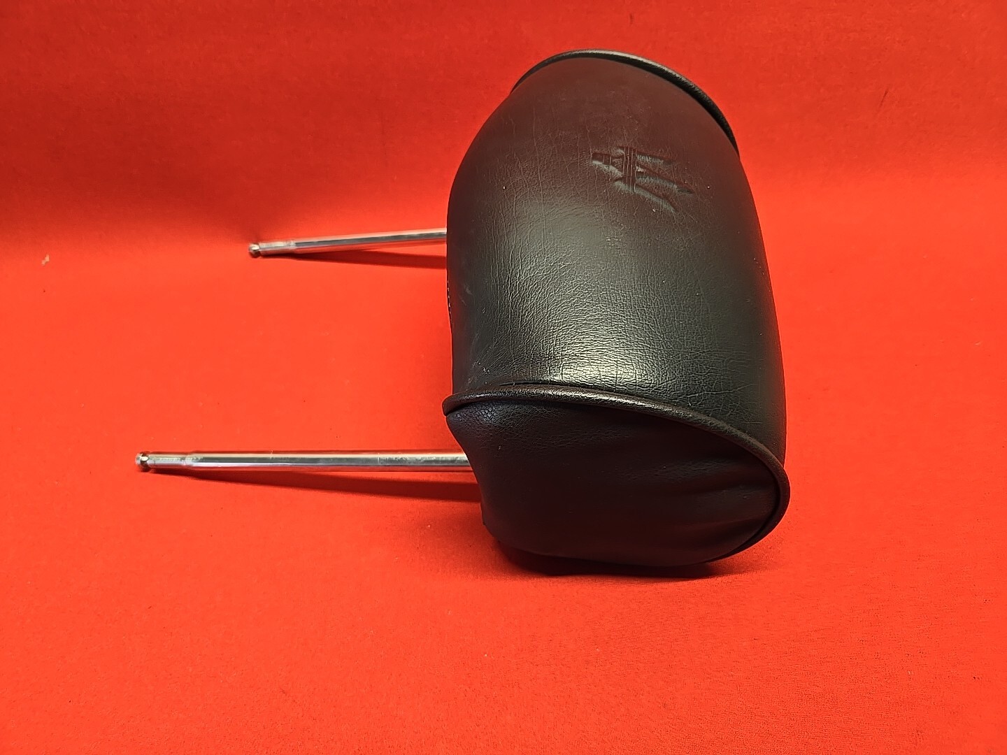 2003 - 2007 Maserati Quattroporte FRONT LEFT or RIGHT Headrest Leather 981421319