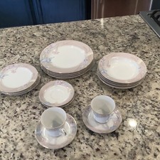 MIKASA CHARISMA Beige CHINA DINNERWARE  4/ 5 PLACE SETTINGS / 18 PC