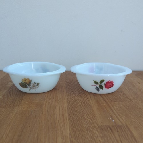2 x Vintage JAJ PYREX Mini Casserole Dish Yellow Flower / Red Rose - Picture 6 of 6