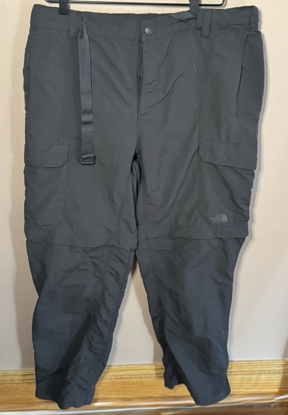 The North Face Mens Gray Convertible Hiking Pants / Shorts Outdoor Hiking XL