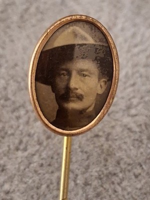 Antike vergoldete Robert Baden Powell Anstecknadel
