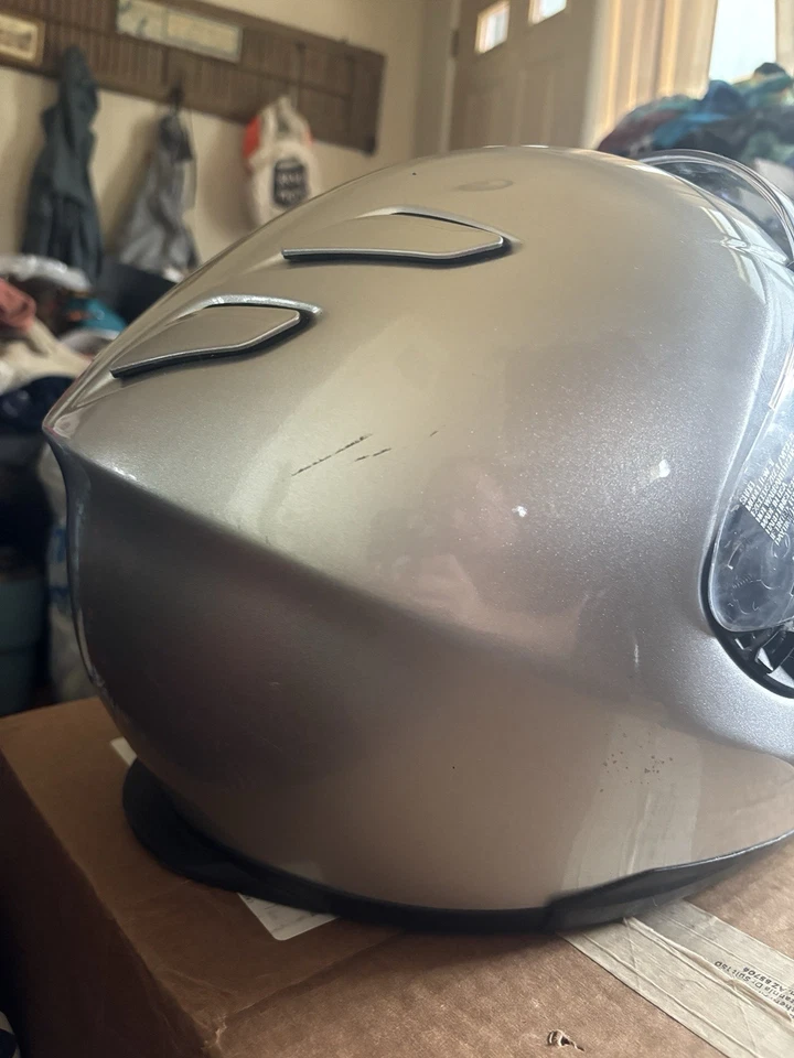 Capacete de motocicleta Shoei RF-1100 rosto inteiro tamanho XXL prata brilhante - Imagem 3 de 4