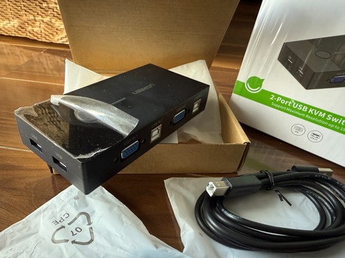 UGREEN 30357 2 Port USB KVM Switch Box Used Comes With Cords - Picture 3 of 6