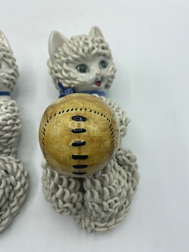 Majolica Italy Spaghetti Cats Playing with Ball Figures Pair of 9" Long Cats (C) - Bild 4 von 14