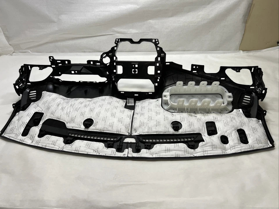 Genuine OEM GM Chevy Spark Upper Dashboard Console Panel 2016-17 42619488 - Image 3 of 4