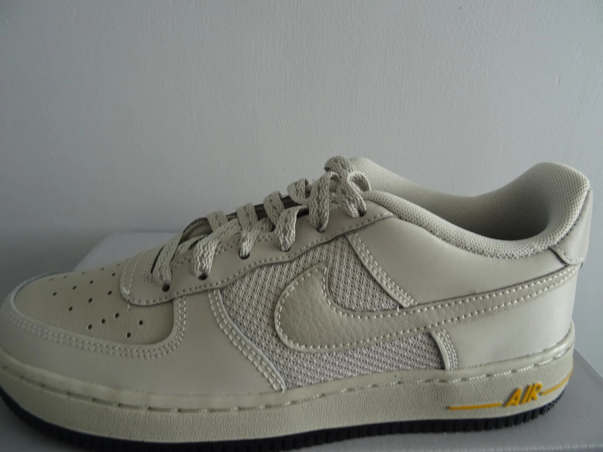  Nike Air Force 1 GS Trainers DQ1102 Sneakers Shoes (UK 4 US  4.5Y EU 36.5, Light Bone 001)