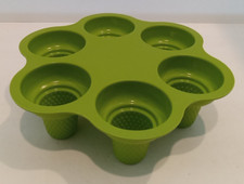 CUPCAKE MOLD Silicone 6 Ice Cream Cones Brownie Cake Pan Green WMG 19128 NEW