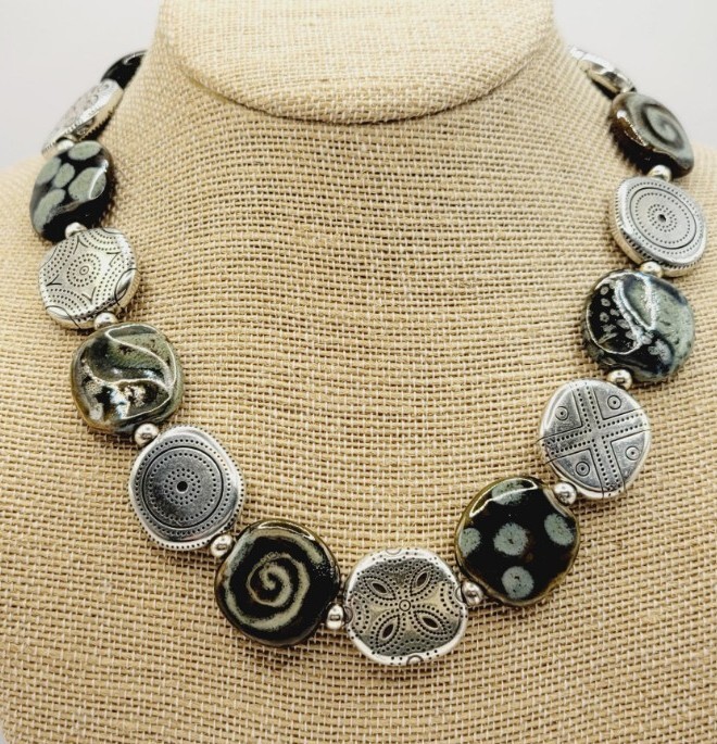 BRIGHTON Kenya Kazuri Disk Beaded Necklace 19.5 in Retired Chunky