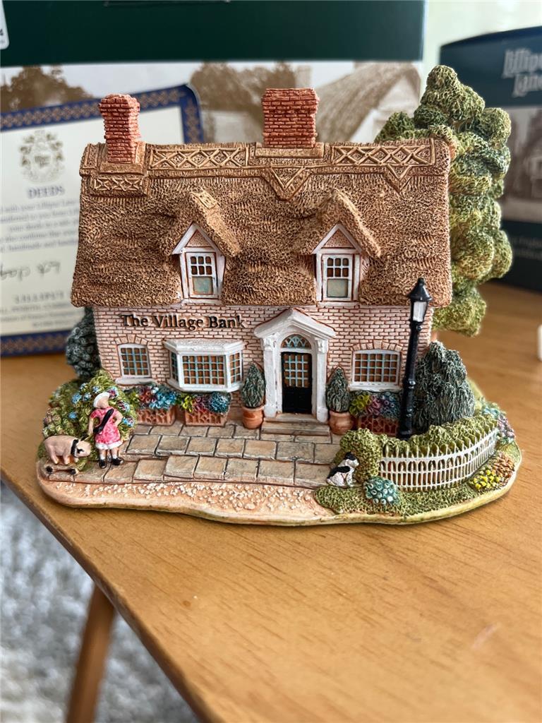 置物 Lilliput Lane PIGGY BANK VINTAGE LILLIPUT LANE SPRING BANK SEE DESCRIPTION | eBay