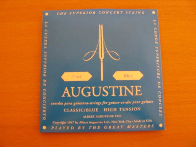 AUGUSTINE Gitarrensaiten, Konzertgitarre, Blau, SATZ