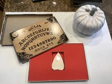Ouija Board Vintage 1972 Parker Brothers William Fuld Mystifying Oracle (Age 53)