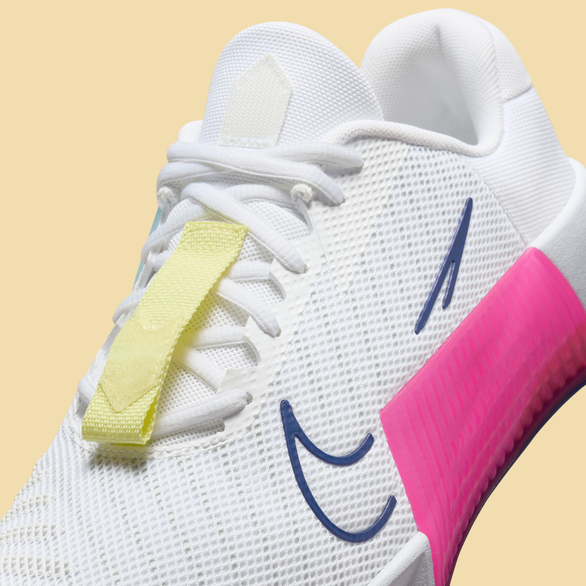 Nike Metcon 9 White Fierce Pink DZ2617-102 Men display picture 2