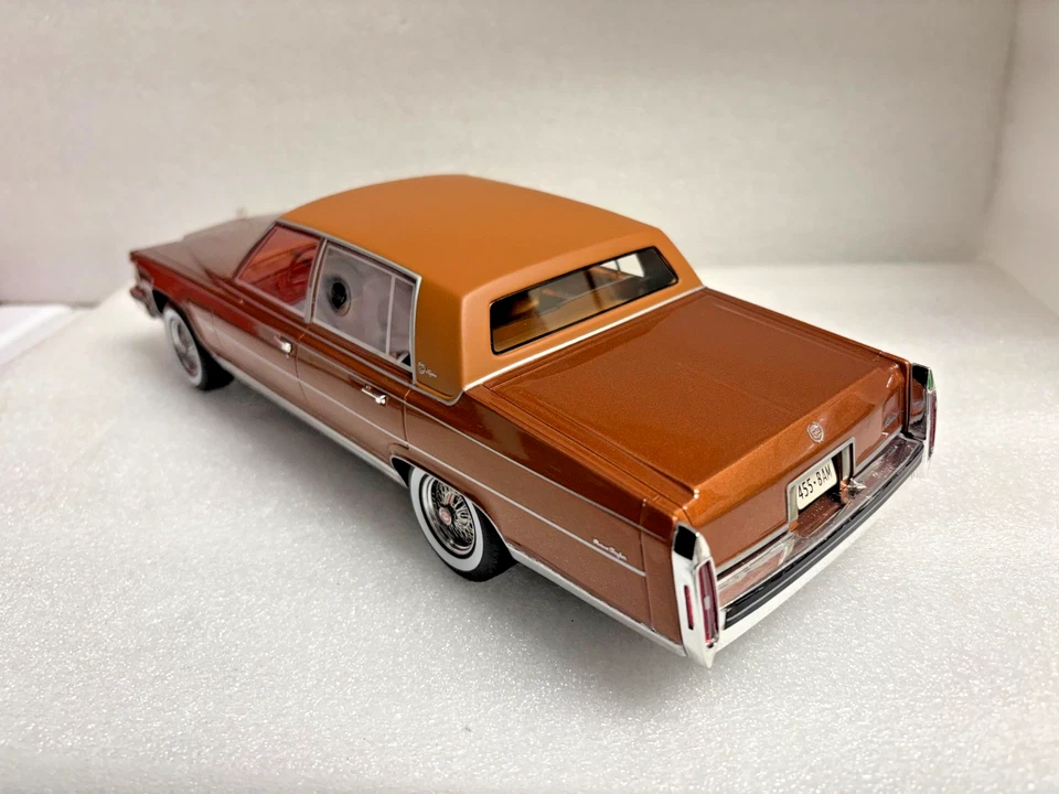 BoS 1982 Cadillac Fleetwood Brougham Copper 1:18 Limited 300 pcs #011/300 BOS424 - Image 3 of 4