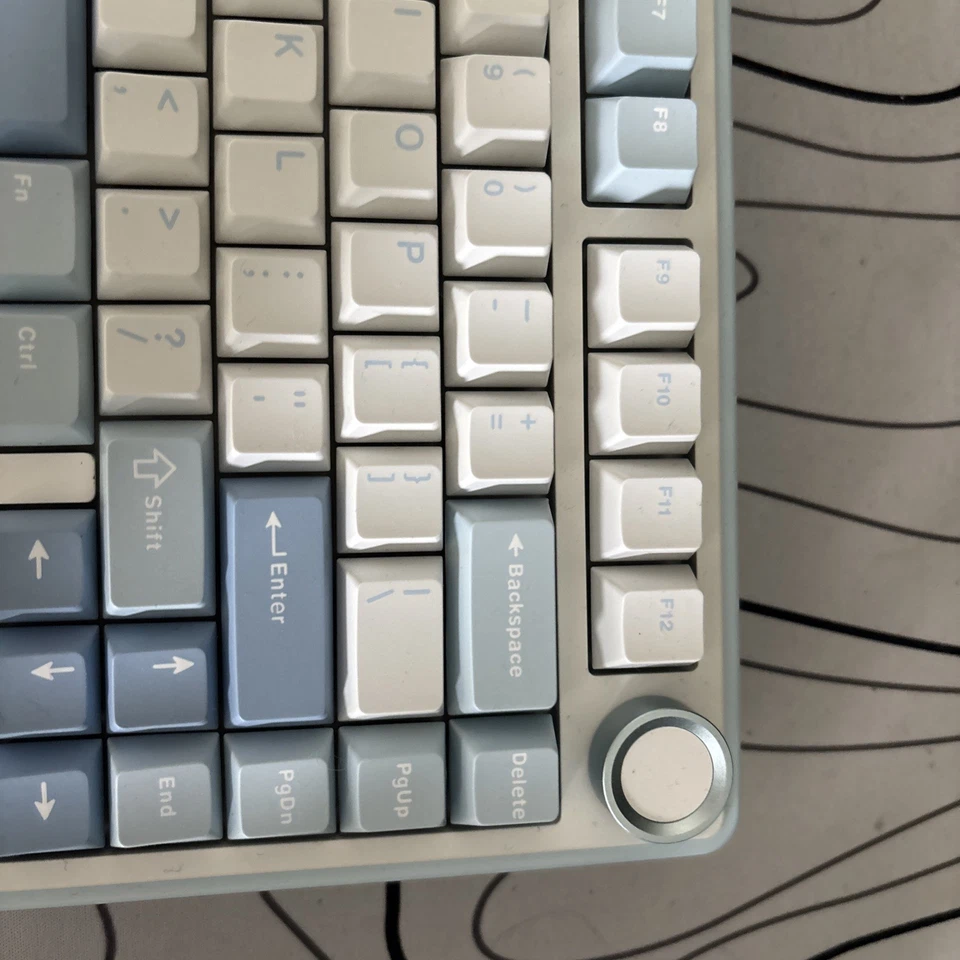 Aula F75 Mechanical Keyboard 75% Wireless, Gasket, Hot-Swappable greywood Creamy - Image 4 of 4