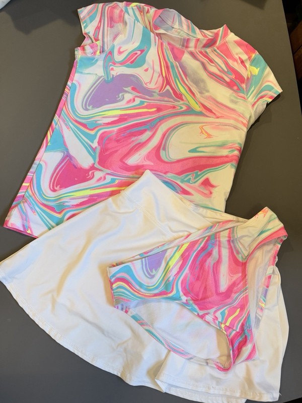 Children's Place Girls' Swimsuit 2-Piece Rashguard, Size 10/12, 90 Degrees Skirt
