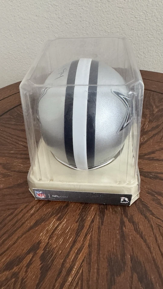 Dallas Cowboys mini helmet signed by Charles Haley Foto 3 de 4