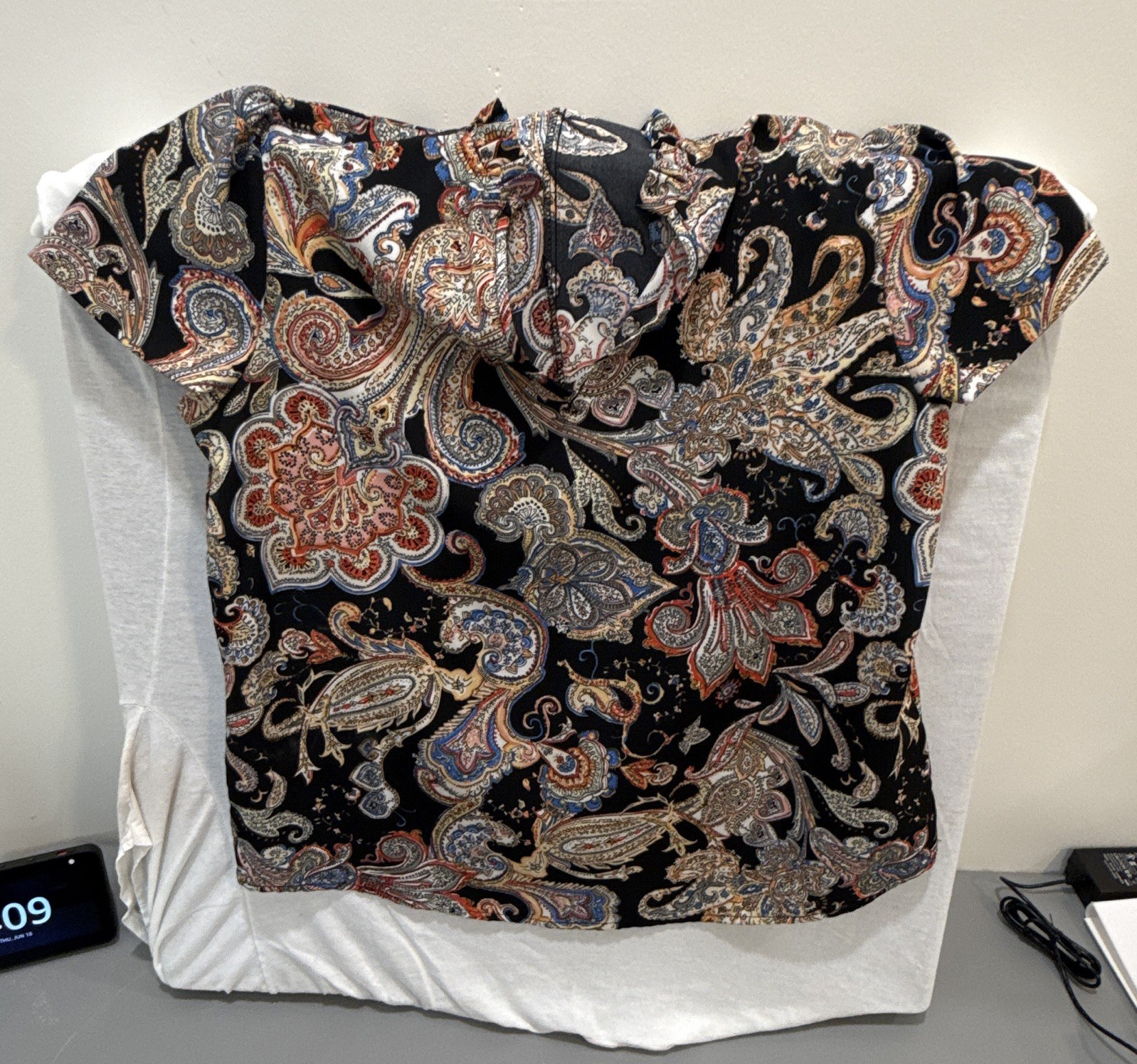 Women's Paisley V-Neck Ruffle Pullover Blouse Top Multicolor Short Sleeve S