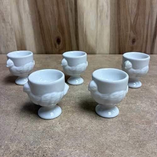 Lot Of 5 Vintage White Milk Glass Egg Cups With Chicken Design