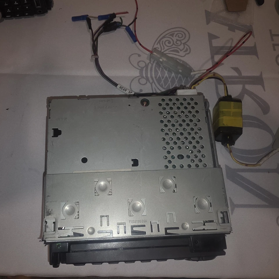 Panasonic High Powered CD Player Receiver Car Audio CQ-DP300EU Old School Japan - Image 4 of 4