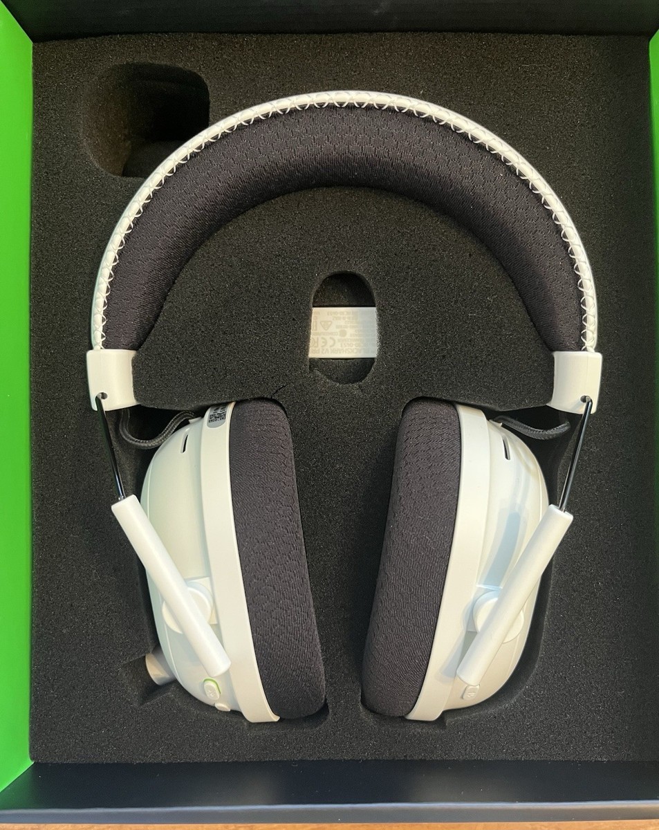 Razer BlackShark V2 Pro Wireless Over-Ear Gaming Headset White