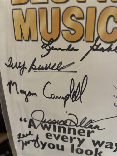 Autographed 2002’s Biggest Tony Award Winner Thoroughly Modern Millie - Picture 9 of 12