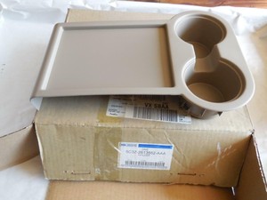 New Oem Ford F 250 F 350 Super Duty Rear Cup Holder 5c3zaaa Ships Today Ebay