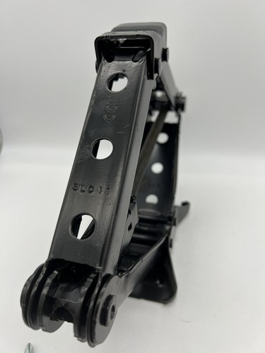 2012-2019 VW BEETLE TIRE JACK KIT & FOAM OEM Beetle Only 5c0012115f - Picture 3 of 5