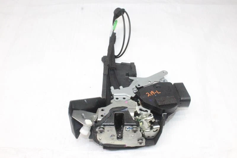 2004 LEXUS SC430 Z40 CONVERTIBLE #219 LEFT DOOR LOCK LATCH - Image 2 of 3