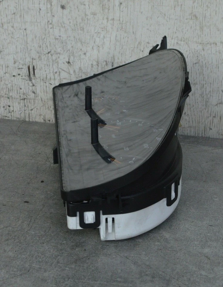 Mercedes Ml Speedometer A1635403111 2000 W163 Ml270 CDi Auto Speedo Meter - Image 4 of 4