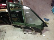Lève vitre Audi 80