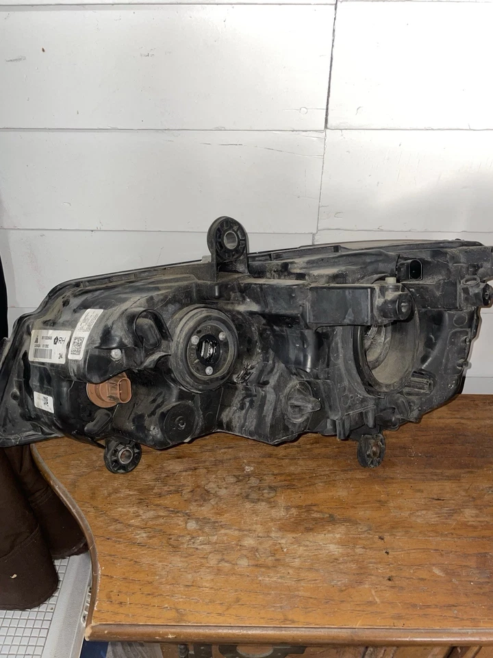  2008 - 2016 克莱斯勒城镇和乡村车头灯 / 2011 - 2020 道奇 Grand Caravan  — 第 4/4 张图片