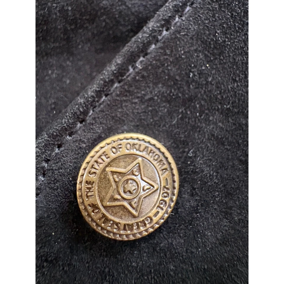 cully Men’s 3X Black Suede Western Vest – Oklahoma State Seal Buttons  - Image 3 of 4