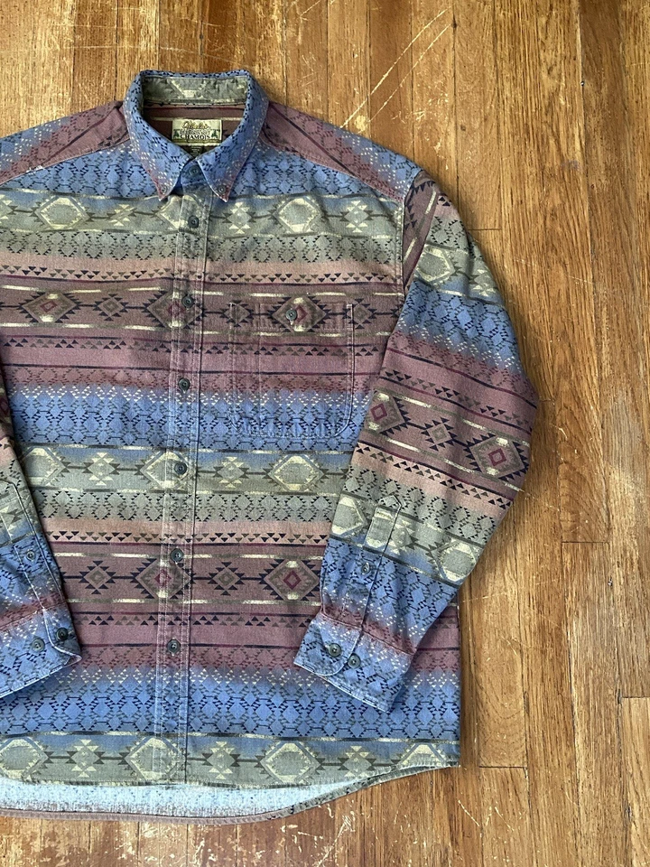 Cabelas Piel de Ciervo Suave Gamuza Tela Patrón Azteca Camisa Abotonada Para Hombre’s XL Foto 3 de 4