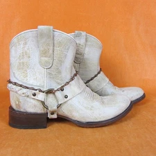 Roper Selah Womens Distressed Chain Ankle Boots Handcrafted White Size 9