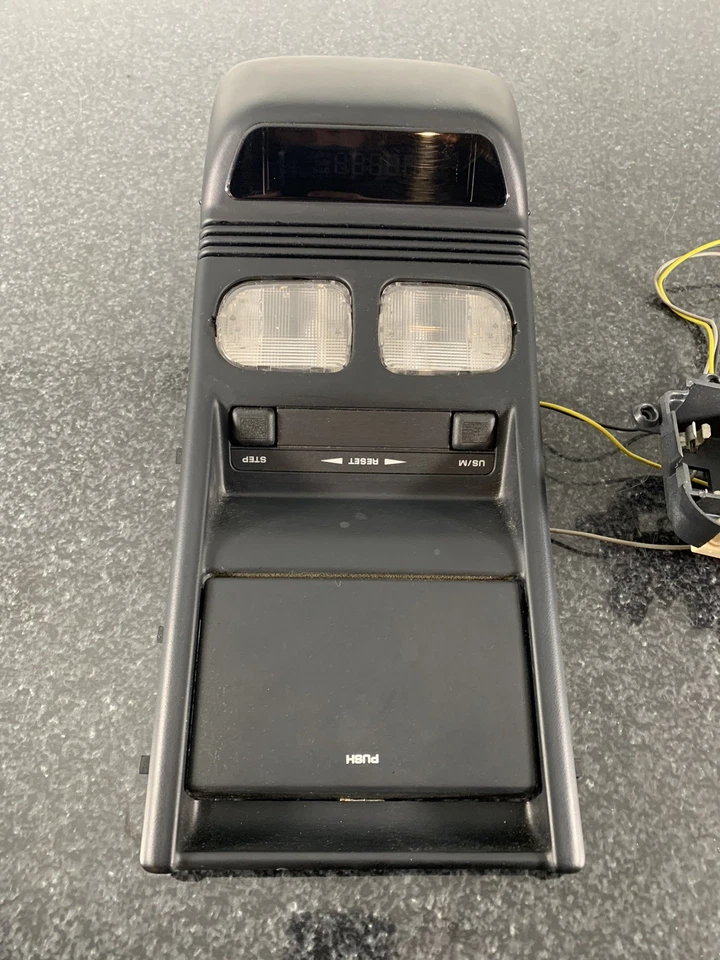 1993-1998 Jeep Grand Cherokee Overhead Console Storage Dome Map Light Display - Image 2 of 4