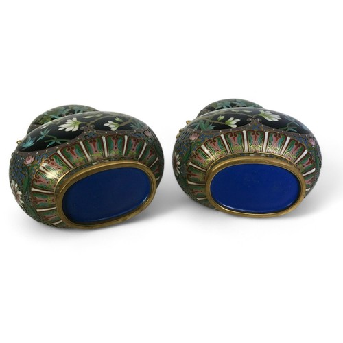 Pair of Chinese Cloisonne Double Gourd Vases - 第 8/8 張圖片