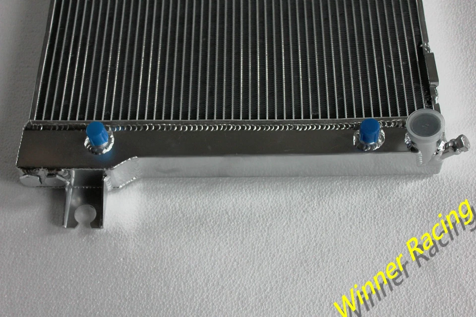 RADIADOR compatible con BMW E28 528E 2.7L 82-88; E28 520I/525E M20 B20 85-87 AT Automático Foto 3 de 4