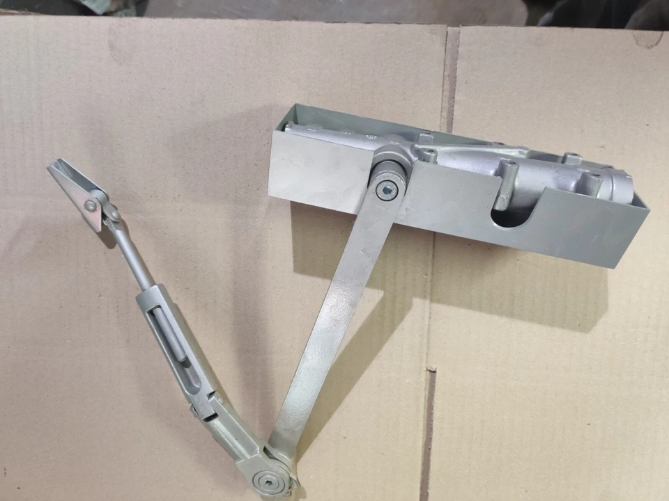 Chiudiporta DORMA TS69 argento rallentatore a braccio - porta portone - perfetti - Immagine 4 di 4