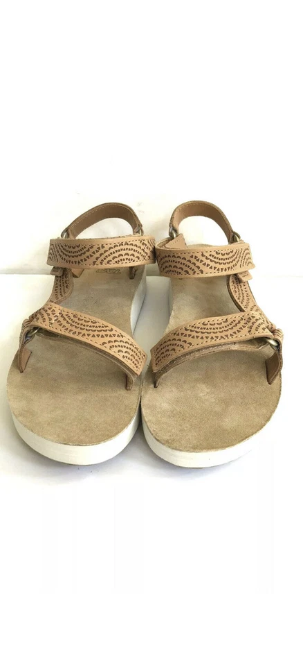 SANDALIA GEOMÉTRICA UNIVERSAL TEVA MIDFORM BRONCEADA MUJER TALLA EE. UU. 5-10 Foto 2 de 3