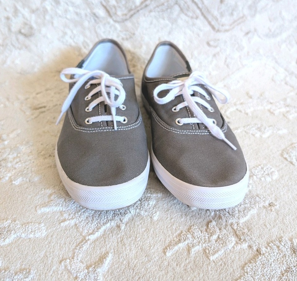 Keds Women's Cruise-6 Fashion Sneaker - Slip-On Style With Stretch Laces 10 thumbnail image
