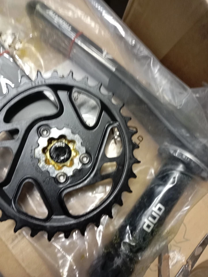 Guarnitura SRAM Descendant Carbon Pedivelle 175mm Perno Dub - Imagen 2 de 4