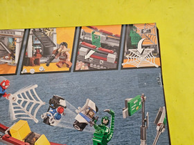 LEGO Marvel: Spider-Man: Web Warriors Ultimate Bridge Battle (76057) Brand New