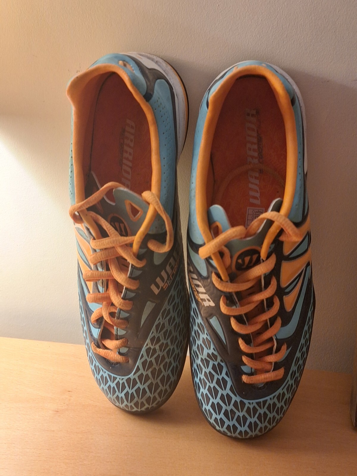 warrior skreamer football boots excellent condition (astro turf) size 5