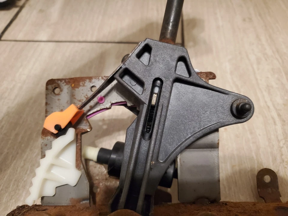 01-04 Olds Alero Conjunto de palanca de cambios de piso Unidad de cambio OEM Transmisión automática Foto 4 de 4