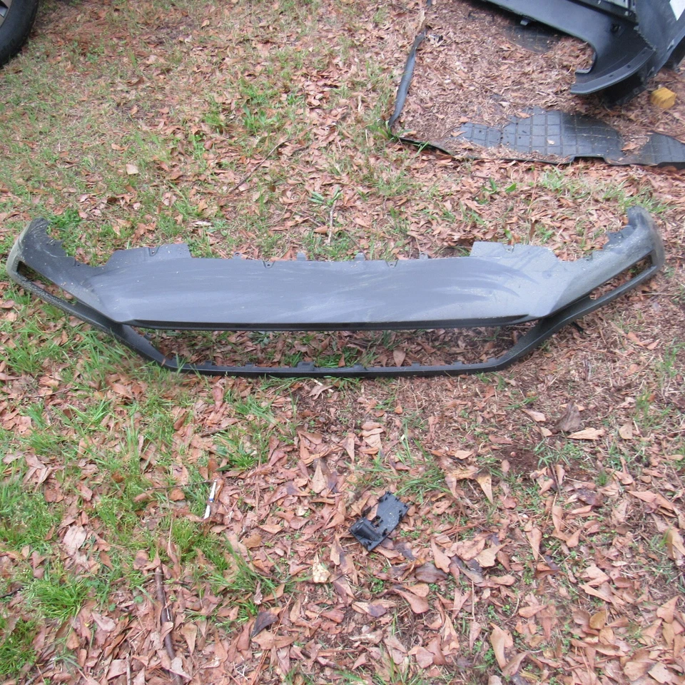 2016 2017 2018 2019 2020 2021 VOLVO XC90 CENEFA DELANTERA CUBIERTA PARACHOQUES OEM Foto 2 de 4